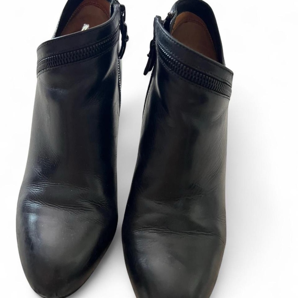 Via Spiga Black Ankle Booties Sleek Minimalist Design